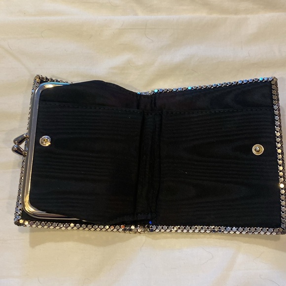 This gorgeous unused Whiting and Davis black mesh wallet is amazing! - Picture 3 of 9